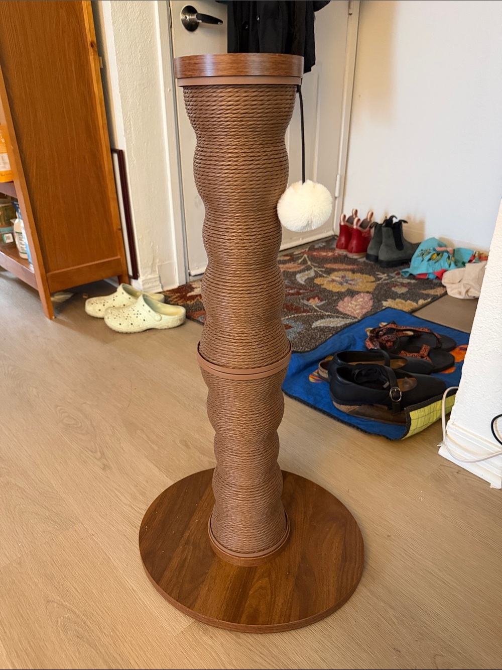 Brown Rope-Wrapped Cat Scratching Post - Home Art
